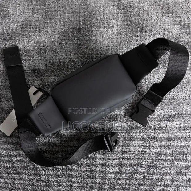 Essentials High Quality Side/Shoulder Bags · Photo 4