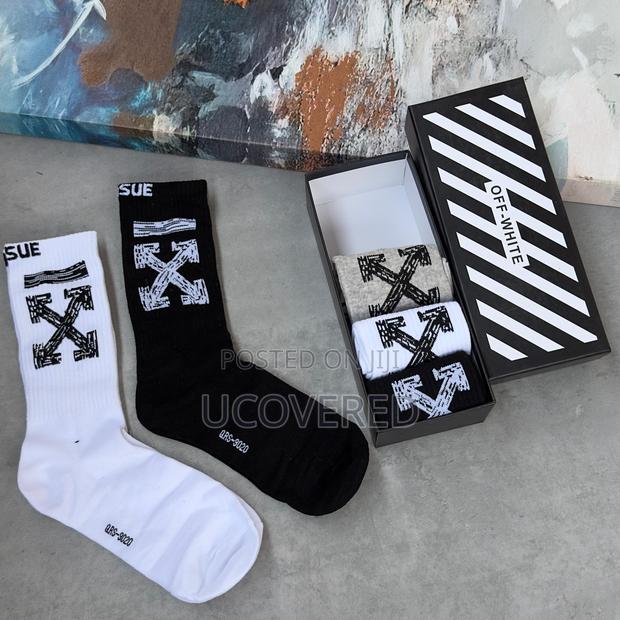 High Quality Cotton Socks(5 Pairs in a Box) · Photo 1