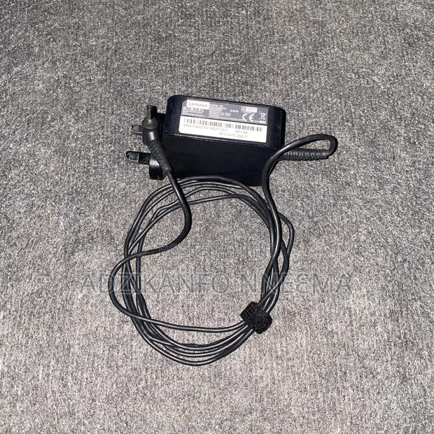 65W Lenovo Adapter · Photo 3