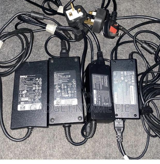 45 Watts Laptop Charger (Big Pin) · Photo 1