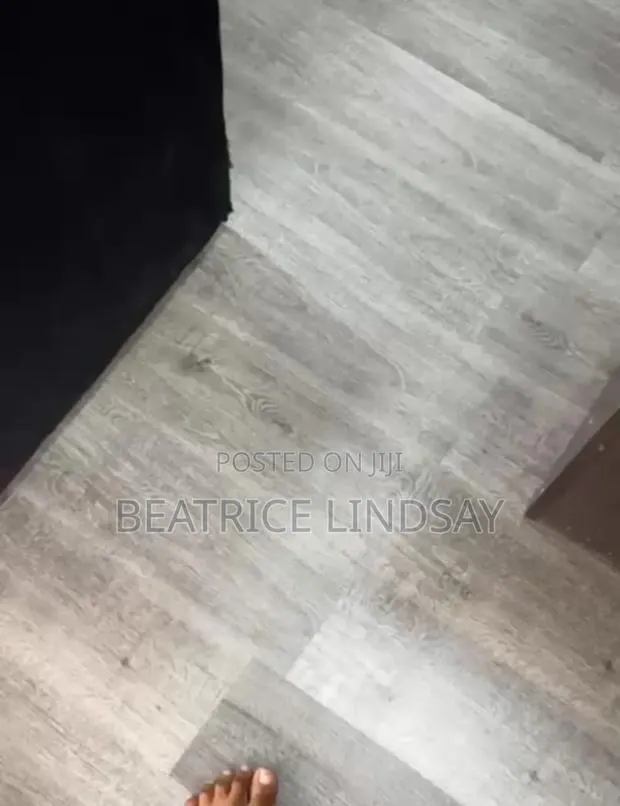 Vinyl PVC Self Adhesive Floor and Wall Sticker. 36 Pieces in a Box. · Photo 1