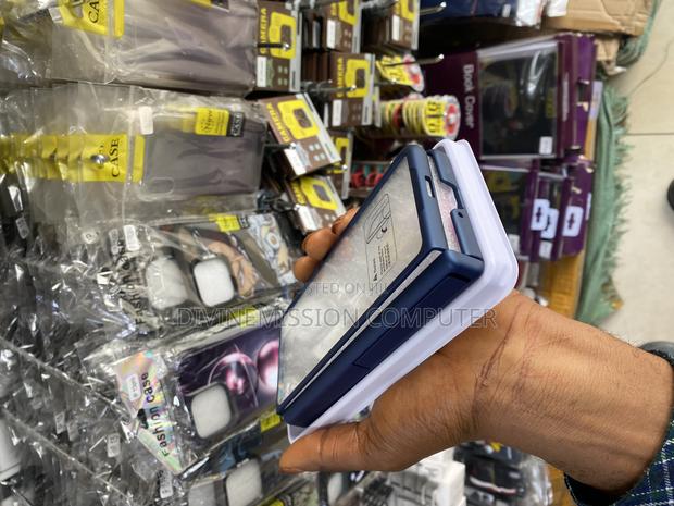 Samsung Z Fold5 Silicon Case and Glass With Pen · Photo 3