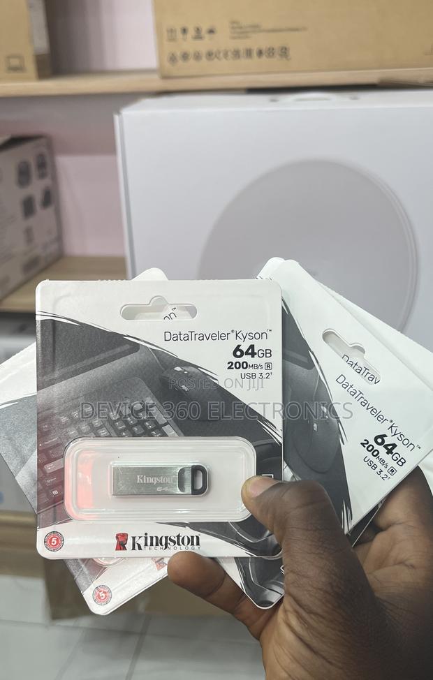 Kingston 64GB Datatraveler Alyson Flash Drive · Photo 2