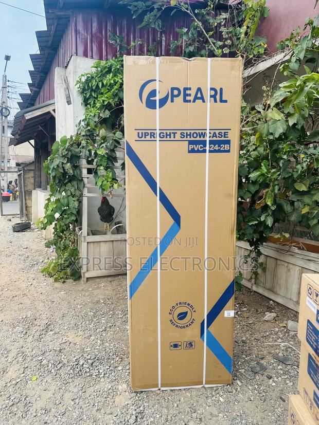 Strong Storage Capacity Display Fridge Pearl Ovc-422-2b · Photo 1