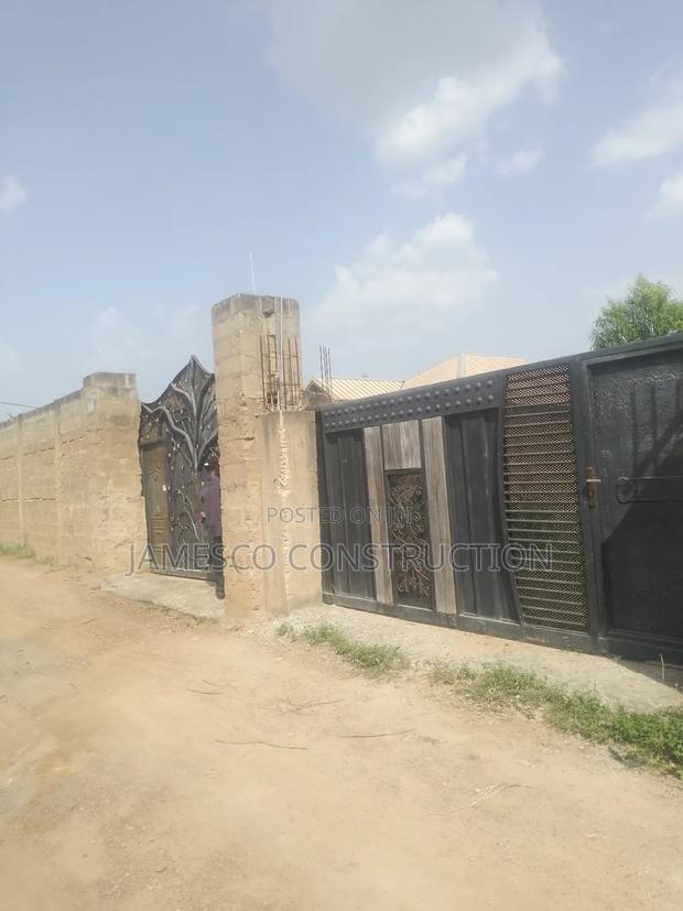3bdrm Block of Flats in Jamesco Construction, Amasaman for sale · Photo 3