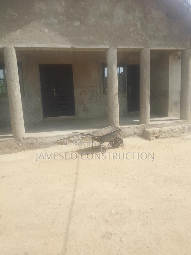 3bdrm Block of Flats in Jamesco Construction, Amasaman for sale · Photo 6