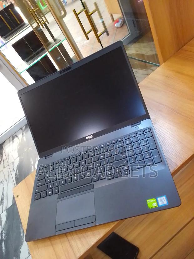 Laptop Dell Latitude 5501 16GB Intel Core I7 SSD 512GB · Photo 8