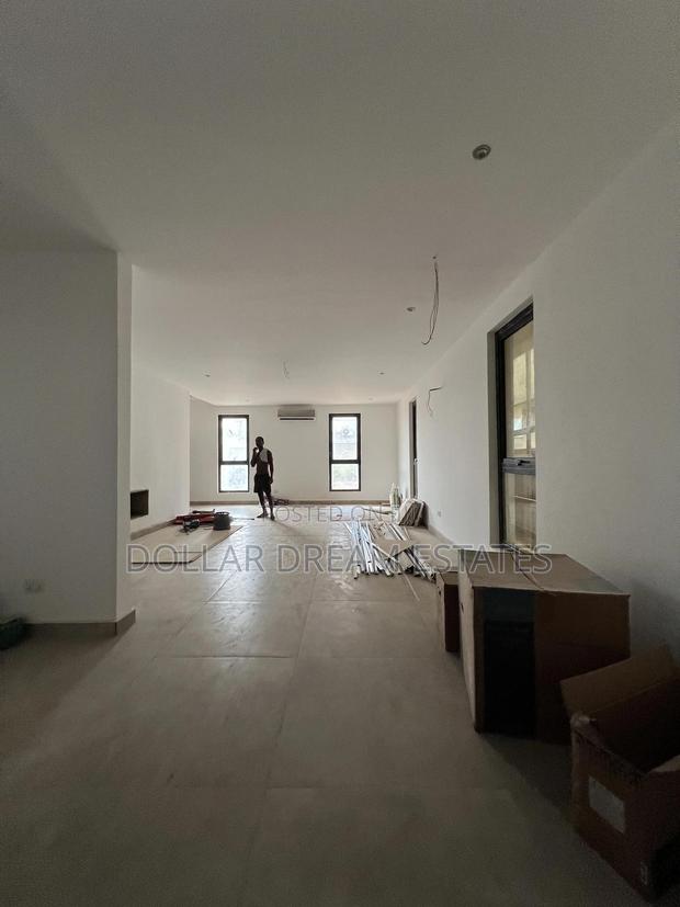 5bdrm House in Adjiriganor for sale · Photo 3