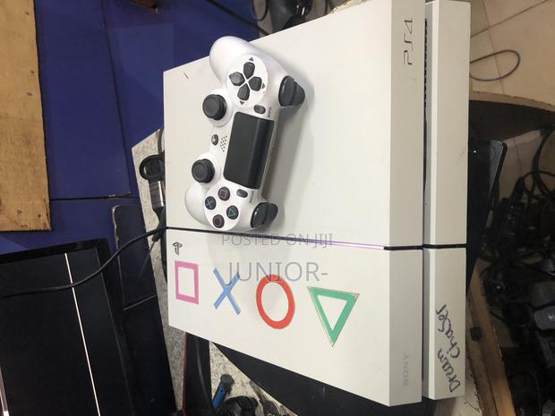 Ps4 With 10 Games Jailbreak Games Fc27 · Photo 2