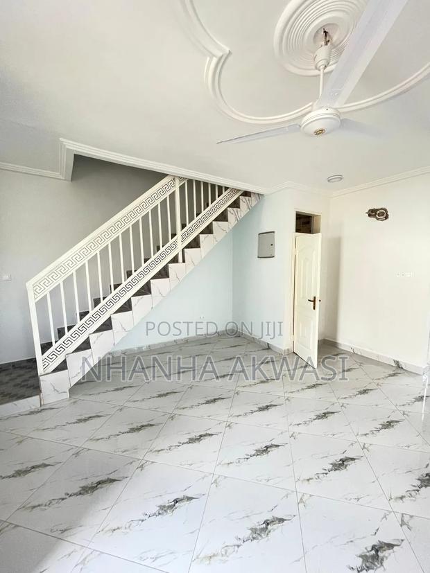 2bdrm Apartment in Lashibi Drc, Tema Metropolitan for rent · Photo 1