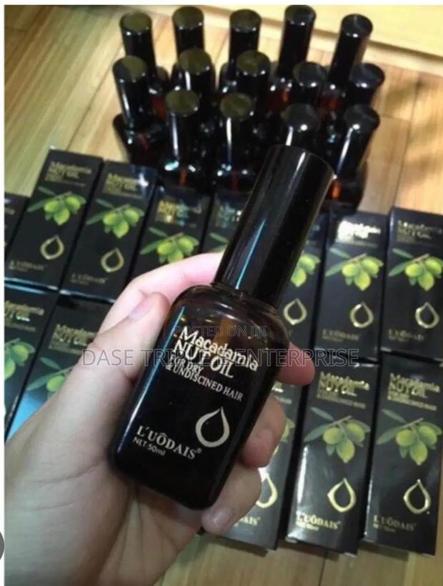 Macademia Nut Oil · Photo 1