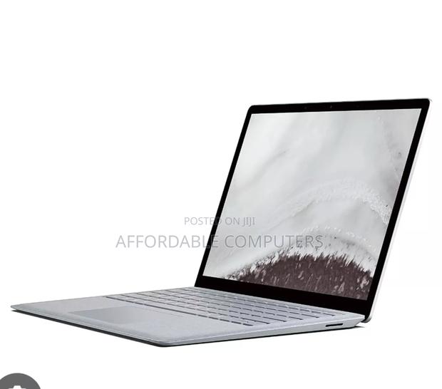 New Laptop Microsoft Surface Laptop 2 8GB Intel Core I5 SSD 256GB · Photo 2