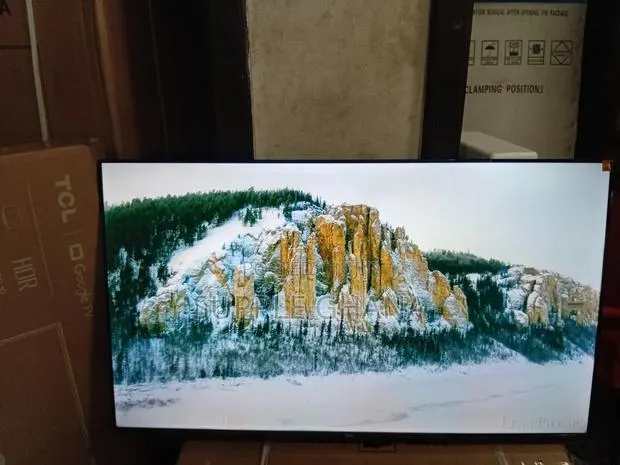 Affordable Excellence – TCL 43” Smart Tv · Photo 1
