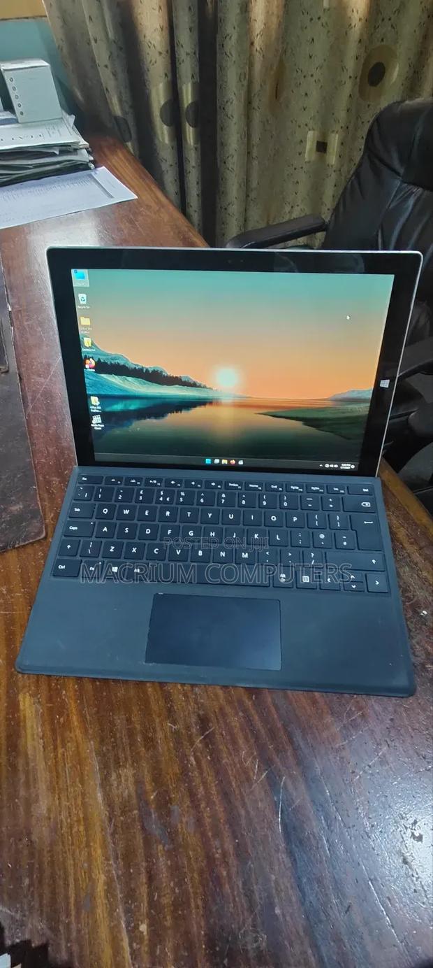 Laptop Microsoft Surface Pro 4 8GB Intel Core I7 SSD 256GB · Photo 4