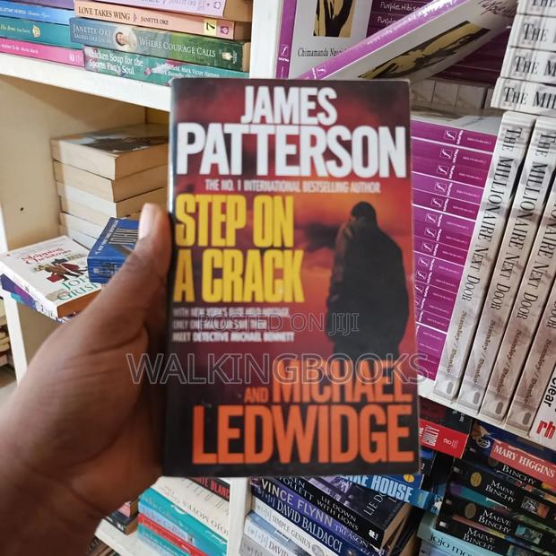 Step on a Crack by James Patterson · Photo 1