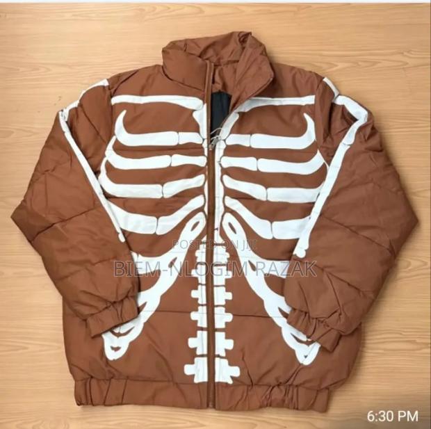 Original North Face Gucci N Balenciaga Winter Jackets Availa · Photo 4