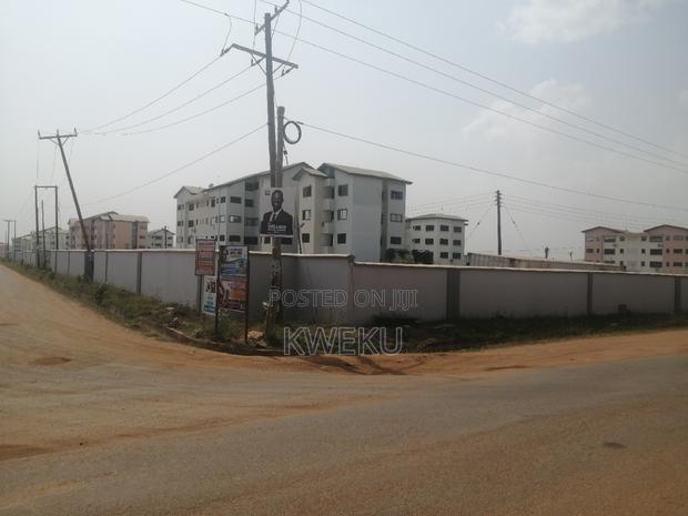 Plots of Land for Sale at Comm25 · Photo 5