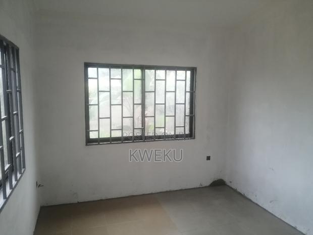 1bdrm House in Estate Agency, Baatsona Total for rent · Photo 3