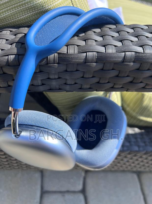 Airpods Max Clone With Mesh and Replaceable Ear Cushions · Photo 4