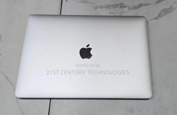 Laptop Apple MacBook Pro 2017 8GB Intel Core i5 SSD 512GB · Photo 2