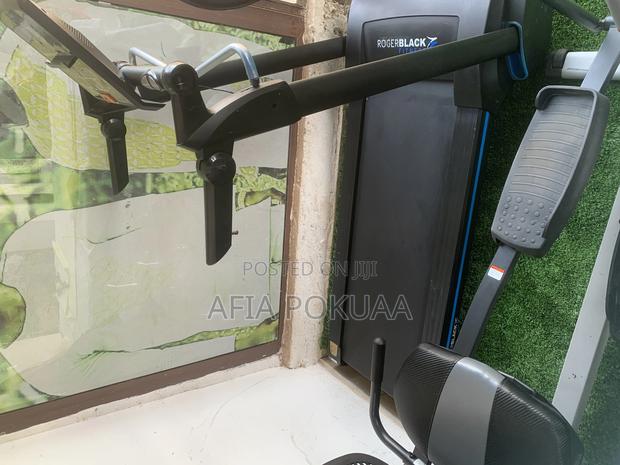 Treadmill Cardio Exercise Machine · Photo 1