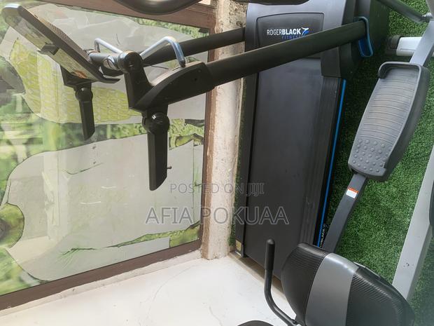 Treadmill Cardio Exercise Machine · Photo 2