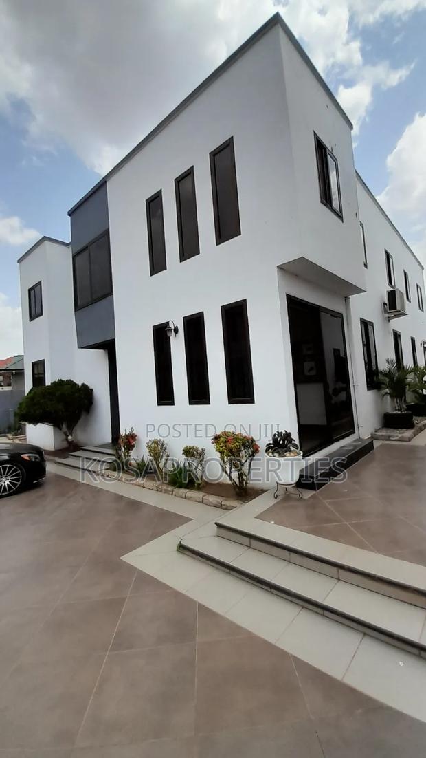2bdrm Apartment in Adjiringanor, Adjiriganor for sale · Photo 2