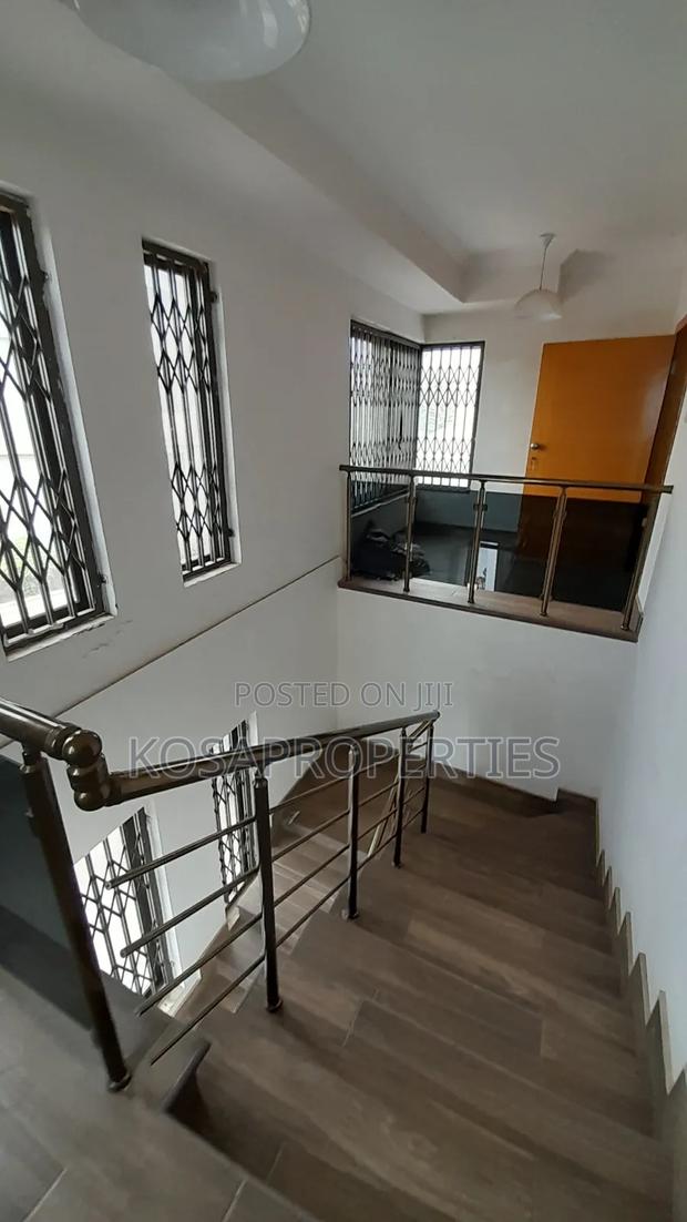 2bdrm Apartment in Catapillar, Adjiriganor for rent · Photo 6