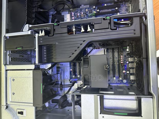 Desktop Computer HP Z640 32GB Intel Xeon HDD+SSD 1.5T · Photo 3