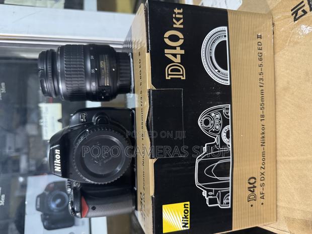 Nikon D40+ Nikkor 18-55mm Lens · Photo 1