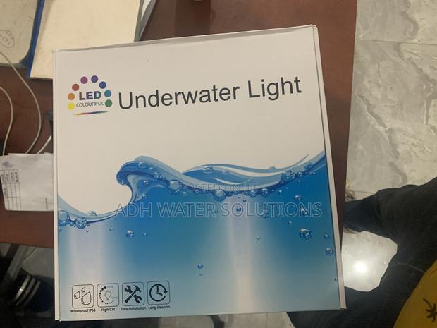 Swimming Pool Light · Photo 2