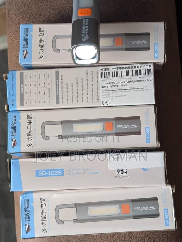 New Xiaomi Portable LED Flashlight USB Rechargeable · Photo 2