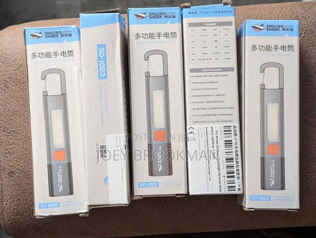 New Xiaomi Portable LED Flashlight USB Rechargeable · Photo 4