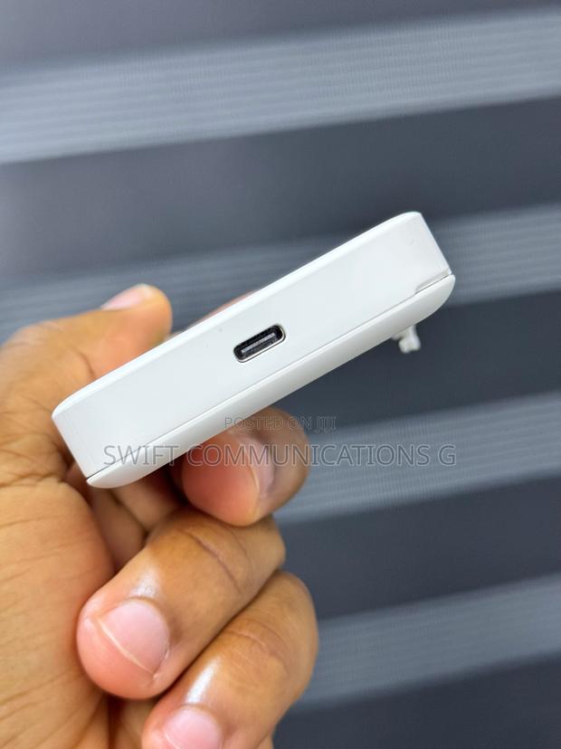 Universal ZLT 4G+ Mifi · Photo 4