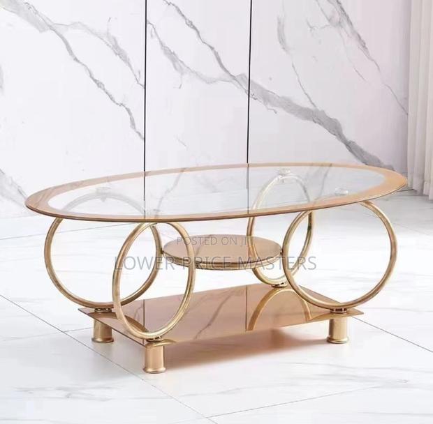 Modern Center Table · Photo 1