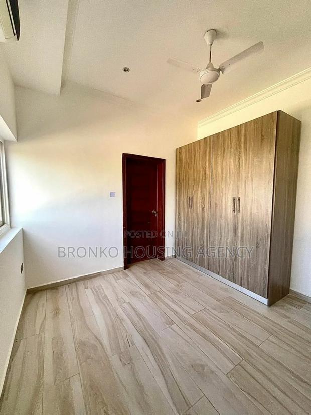3bdrm Townhouse / Terrace in Bronko Housing, Burma Camp for rent · Photo 7