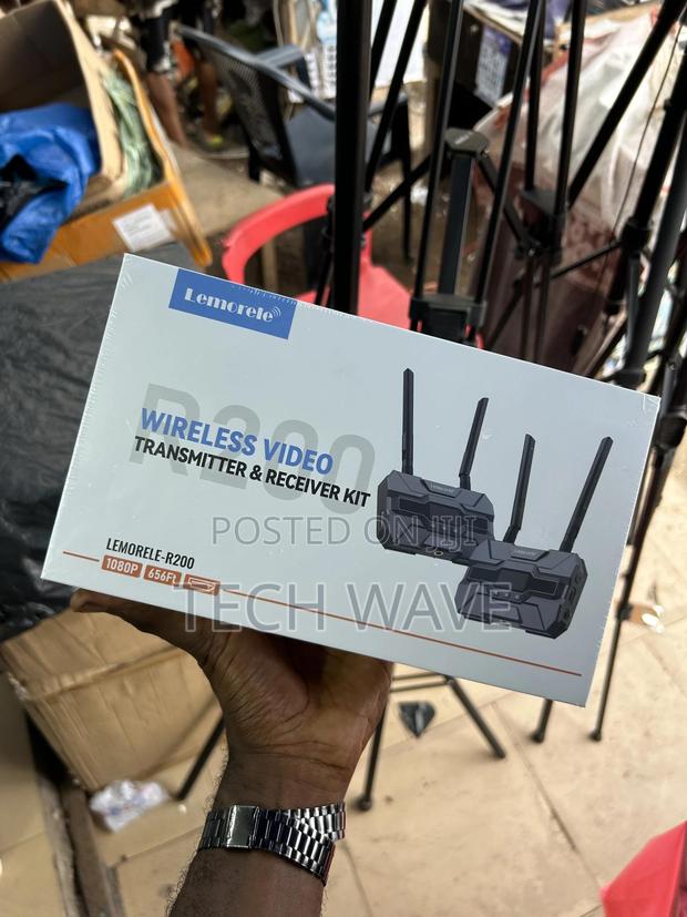 Wireless Video Transmitter Receiver · Photo 1