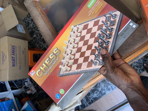 Chess Board Game · Photo 2