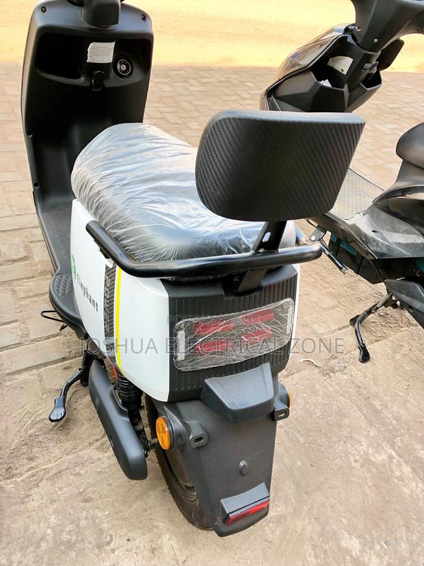 New Motorcycle 2024 Gray · Photo 5