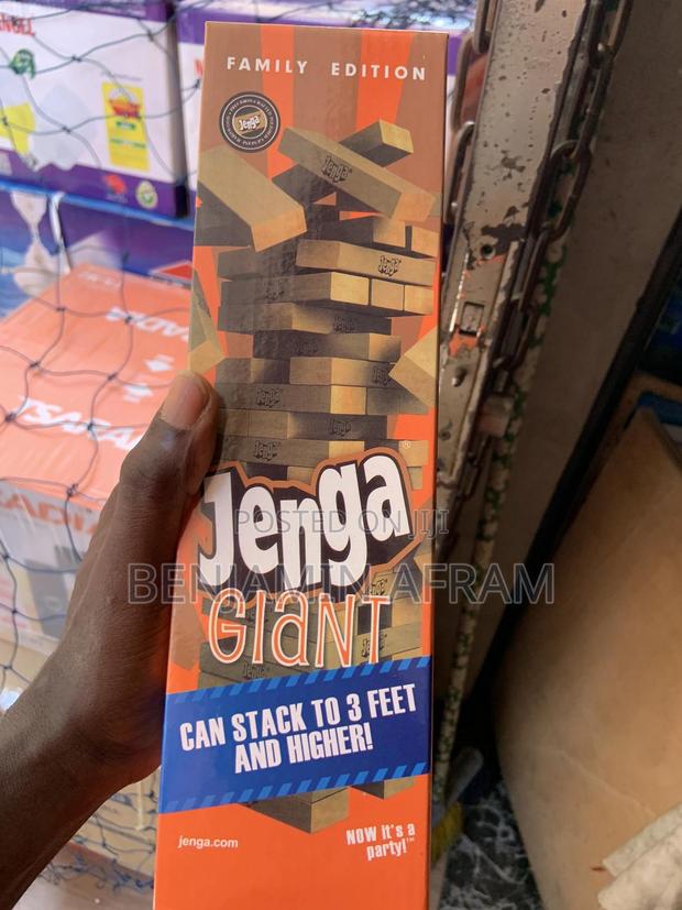 Jenna Giant Bricks Party Game · Photo 2