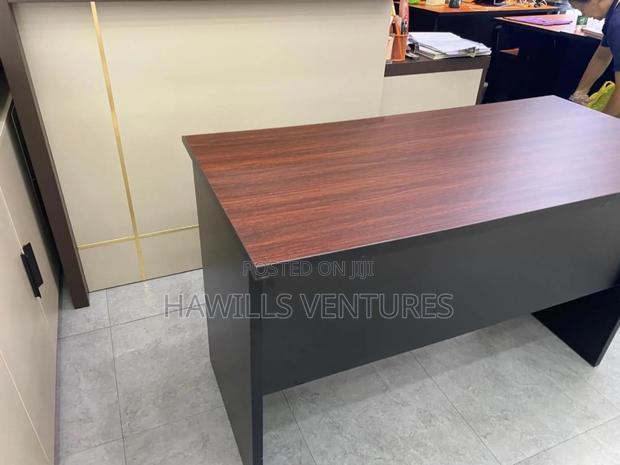 Modern Simple Staff Desk · Photo 1