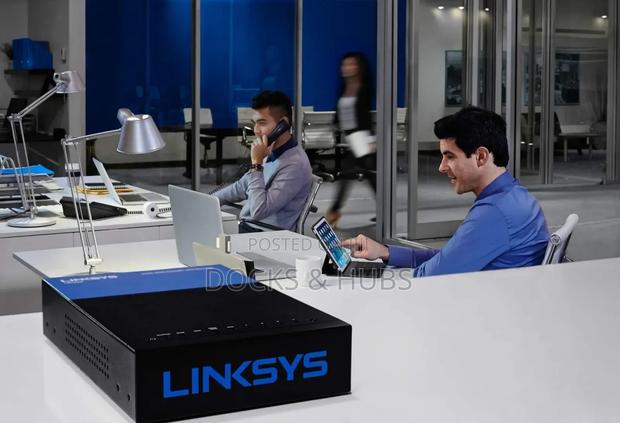 Linksys Business Dual WAN Gigabit VPN Router (LRT224) · Photo 4