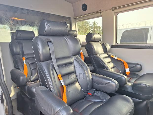 Dodge B3500 2015 White · Photo 7