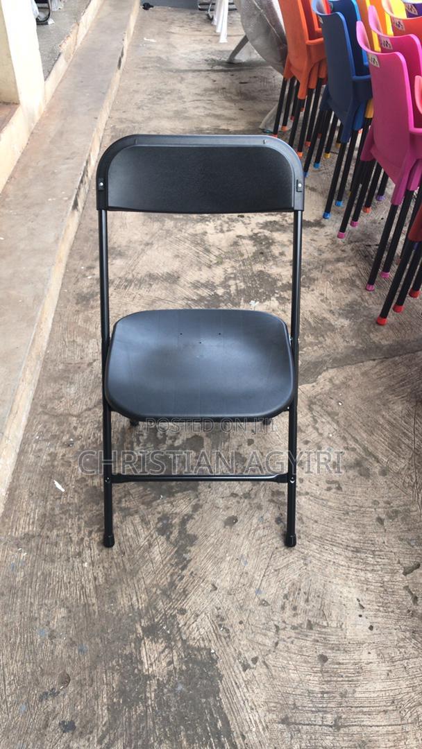 Folding/ Foldable Chair · Photo 1
