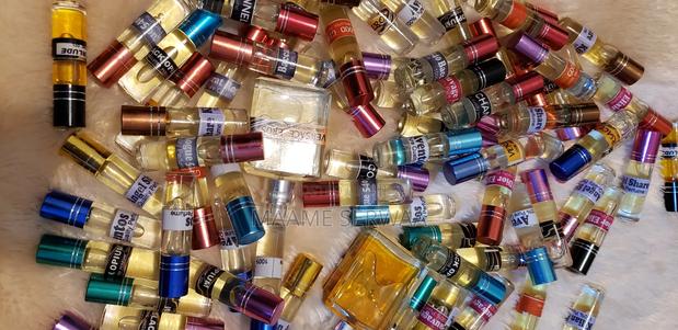Niche Undiluted Perfume Oil · Photo 2