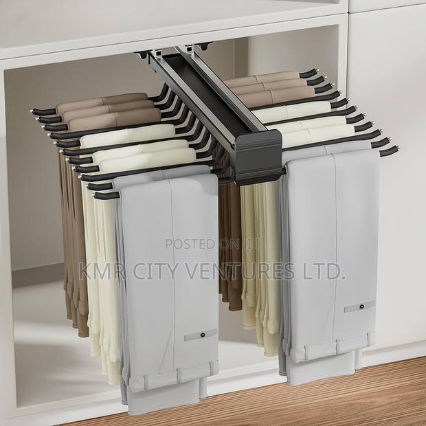 Trousers Hanger With Rails · Photo 1