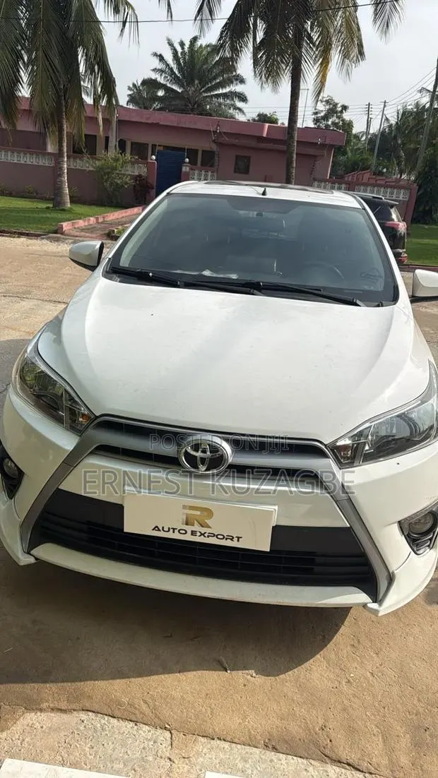 Toyota Yaris 2016 White · Photo 1