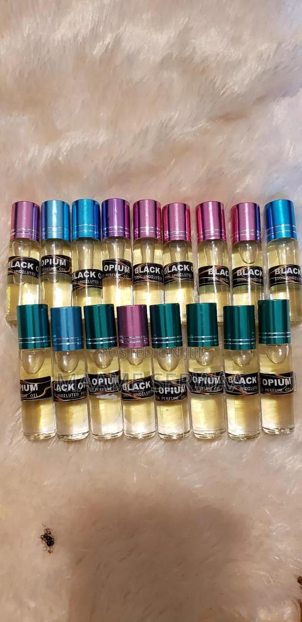 Niche Undiluted Perfume Oil · Photo 7