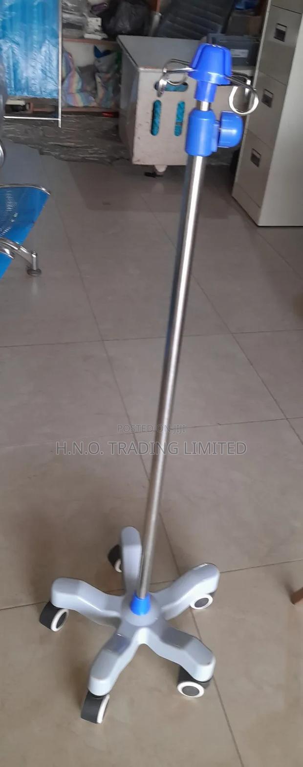 Drip Stand · Photo 1