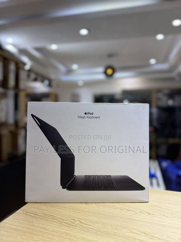 13 Inches iPad Pro Magic Keyboard